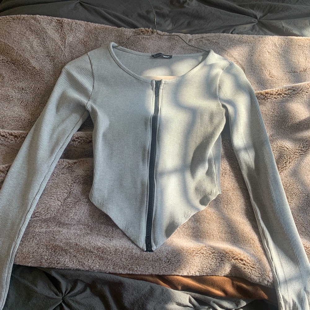 Grey Top- Medium